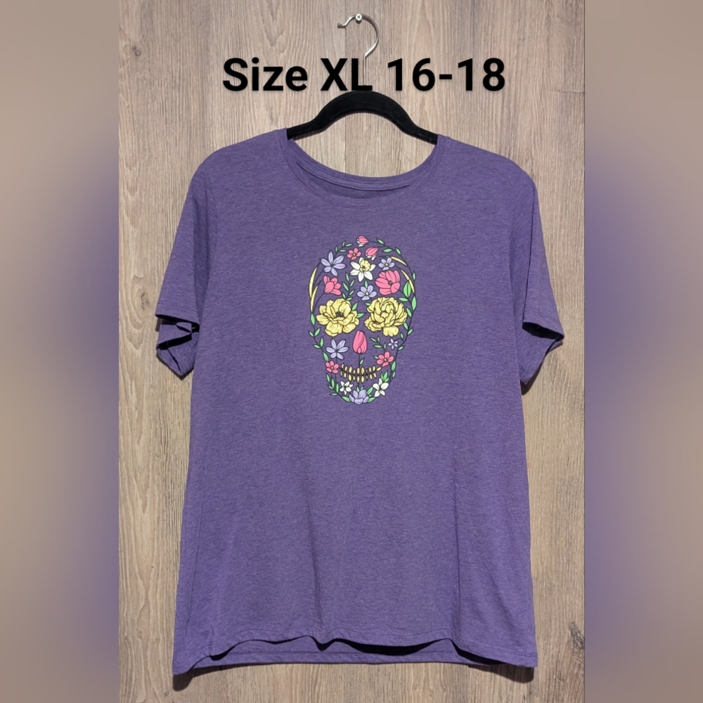 Purple Floral Skull Graphic T-Shirt
